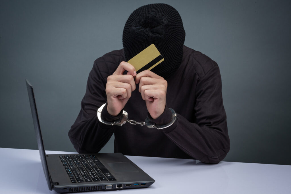 Why Most People Get Scammed Online – And How You Can Protect Yourself Every Time